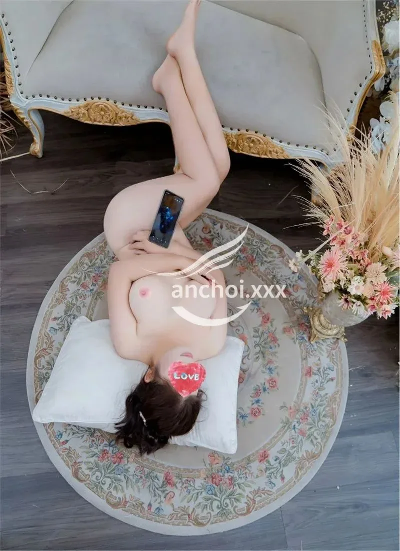 Ảnh 10 - Đoan Trang vú to mông căng bím múp rụp nhiều nước làm tình say mê