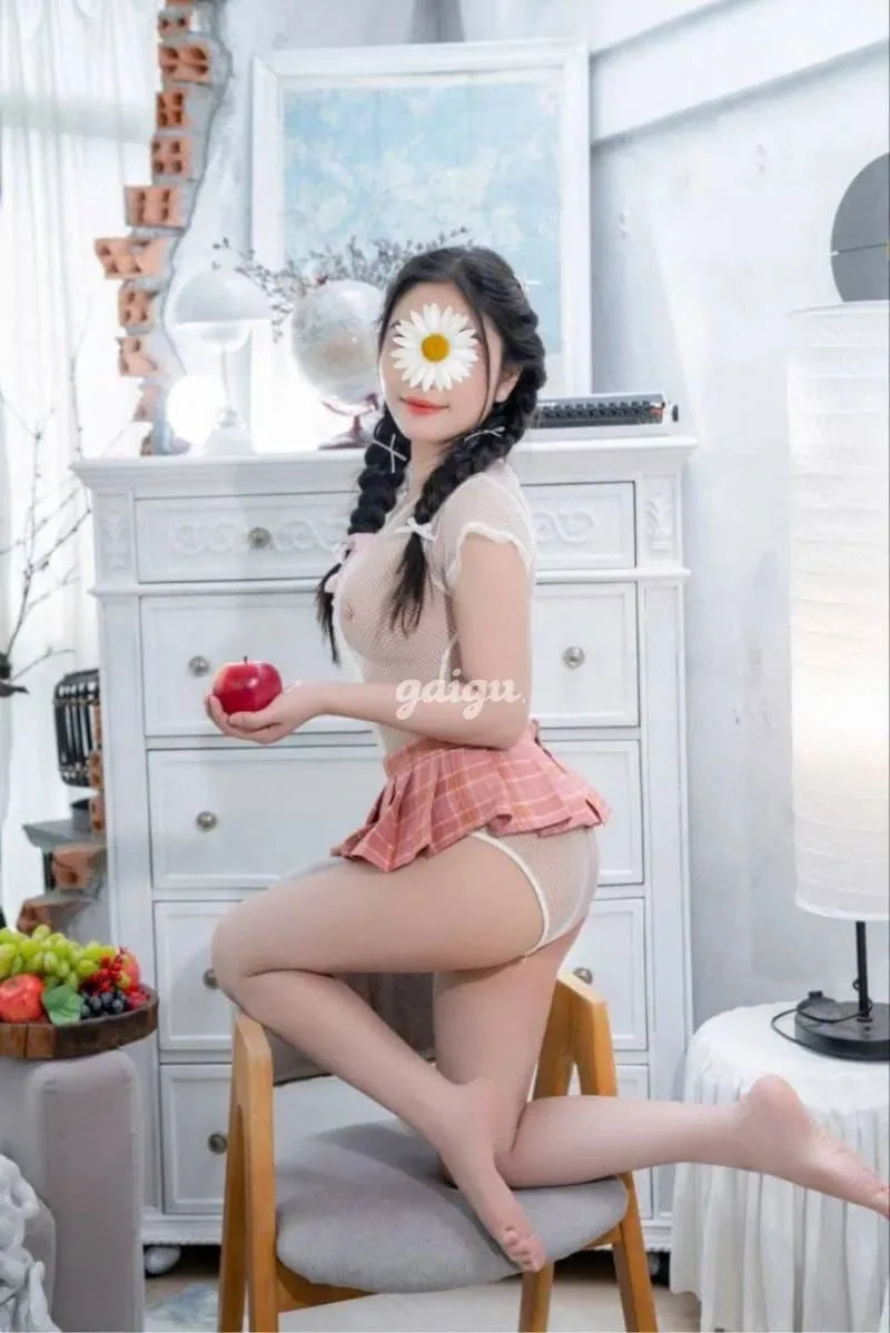 Ảnh 5 - TRÀ MY -  XINH TEEN , BODY ĐẸP TỰ NHIÊN . VÚ BÍM TUYỆT HẢO.