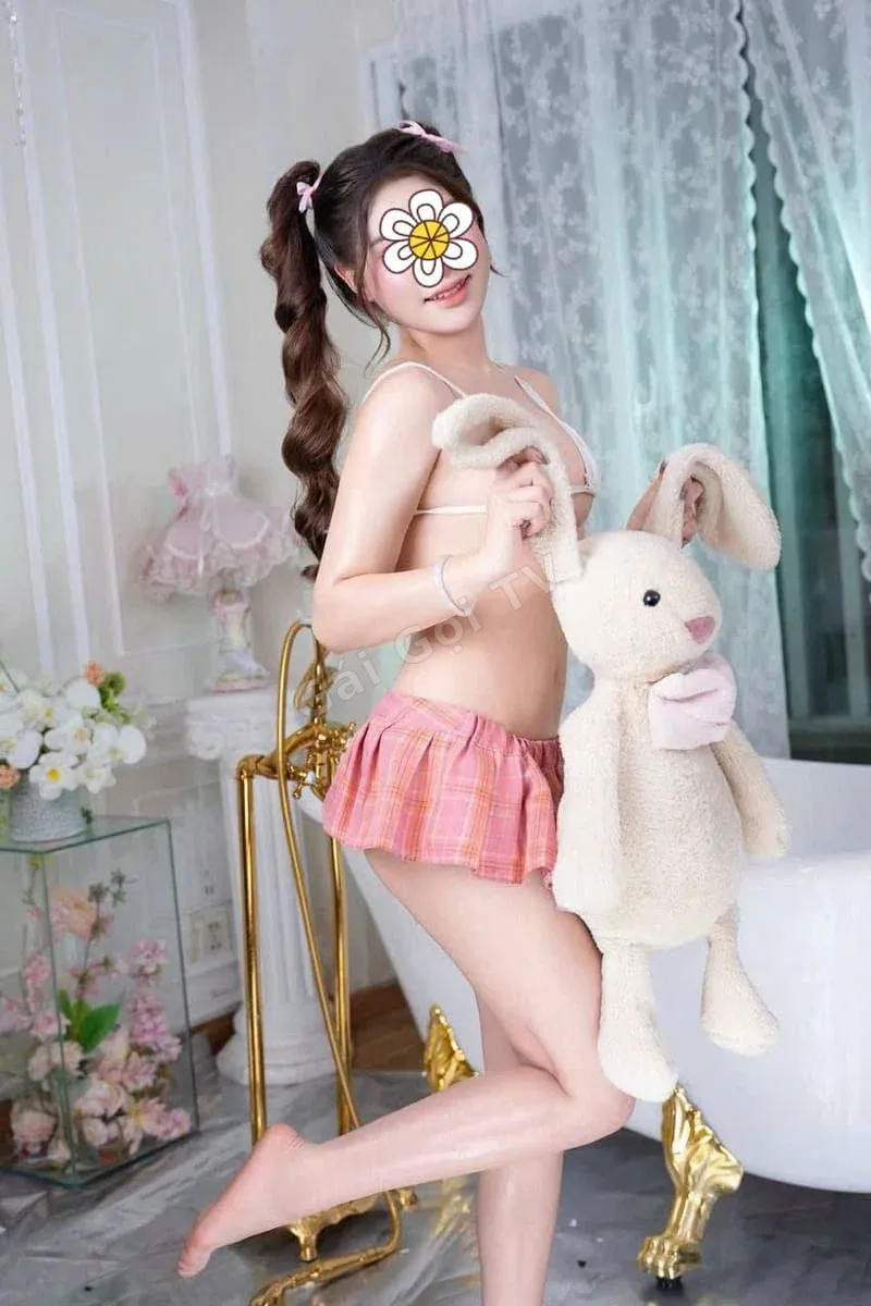 Ảnh 4 - NGỌC HIỀN _ (đường kinh bắc)NĂNG ĐÔNG, TRẺ TRUNG, XINH ĐẸP, LÀM TỈNH GIỎI, MÚA CỘT DẺO, RẤT CHIỀU KHÁCH