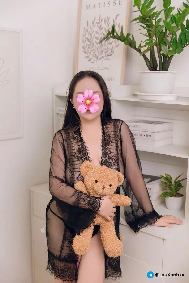 Ảnh 8 - PHƯƠNG ANH - HOTGIRL MẶT XINH - CHIỀU CHUỘNG KHÁCH