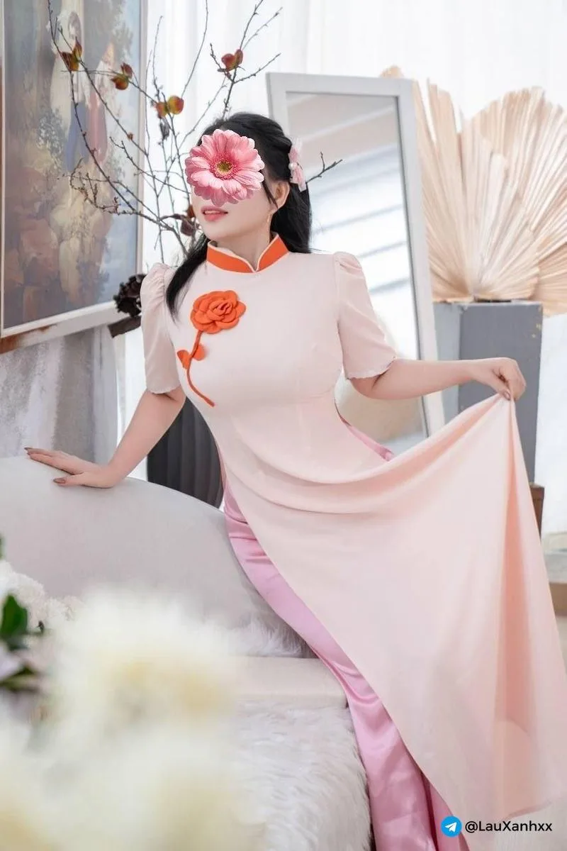 Ảnh 8 - NHÃ HÂN ❤️❤️XINH DUYÊN DÁNG TUYỆT PHẨM ÁO DÀI LÀM TÌNH ĐÁ BI LIẾM CU RẤT DÂM VÀ PHÊ