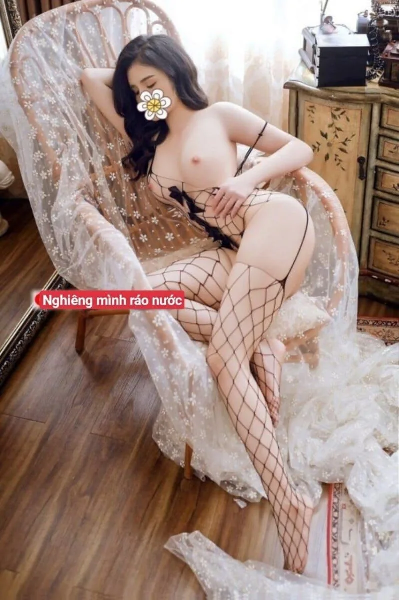 Ảnh 9 - Huyền My – Teen Hot Girl Body Ngọt Nước, Vẻ Đẹp Hấp Dẫn