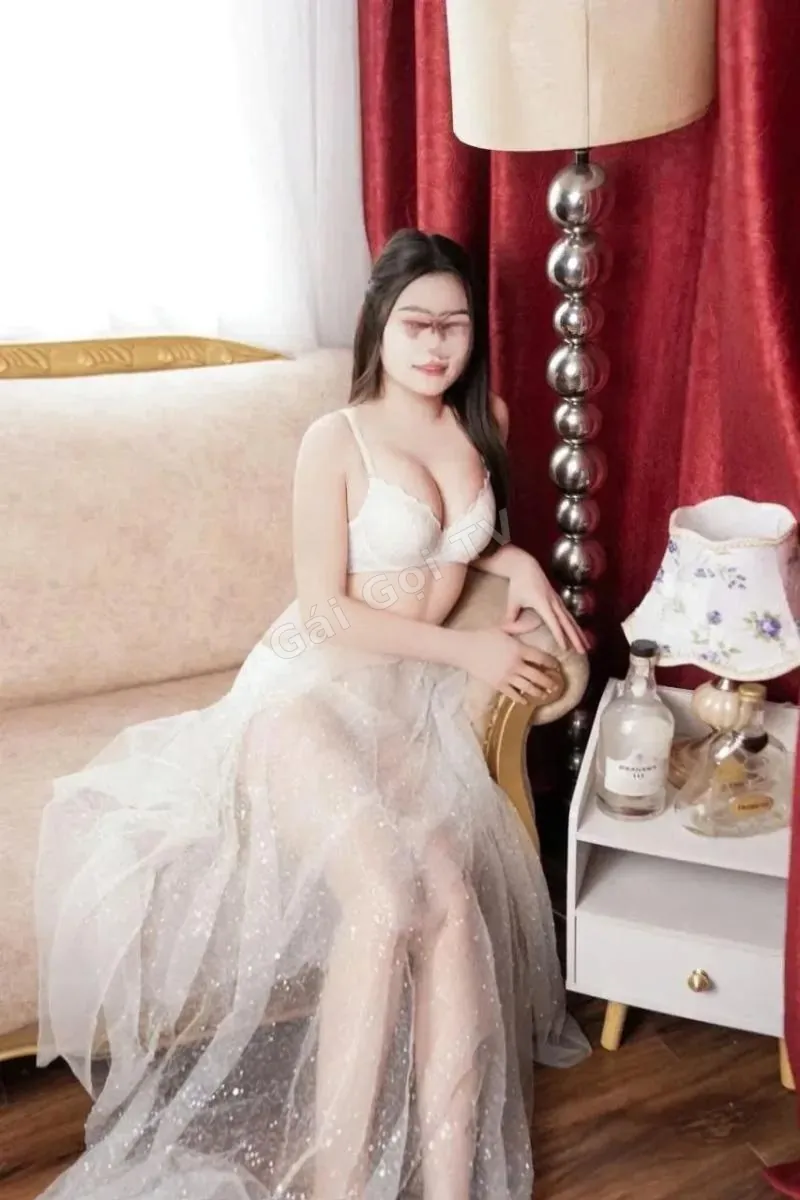 Gái gọi ✨BÍCH PHƯƠNG❣️MASSAGE TÌNH CẢM DÂM XINH MƠN MỞN - Quận 10