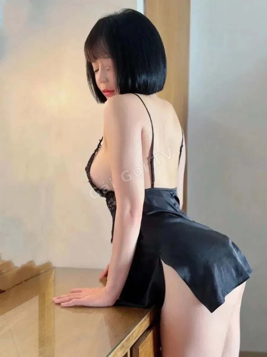 Gái gọi Thỏ Nhi - Ba Vòng Căng Đét , Làm Tình Cảm Xúc , Siêu Dễ Thương - Quận 8